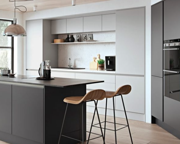 Rediscover Your Home’s Heart with a Bespoke Fitted Kitchen
